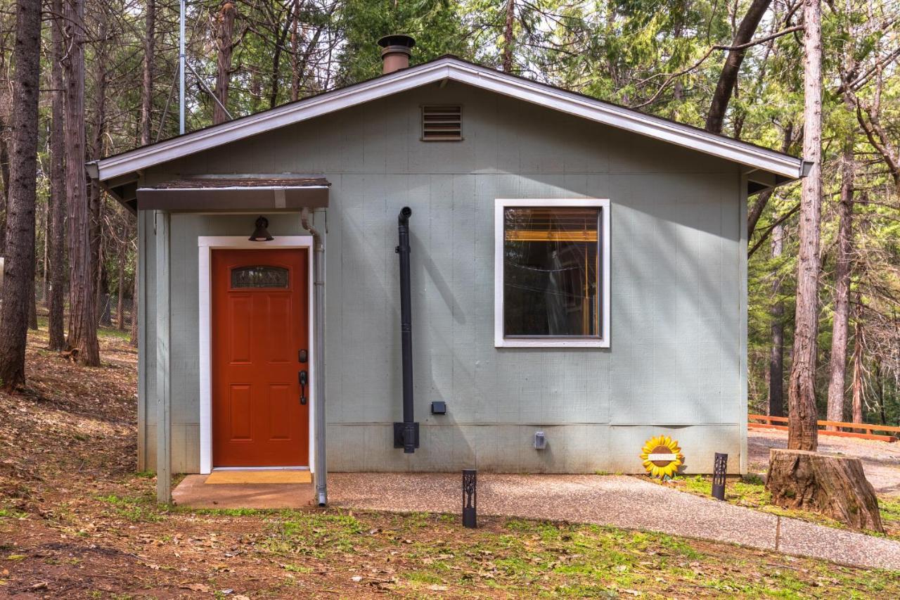 Little House In The Big Woods Hotel Forest Ranch Buitenkant foto